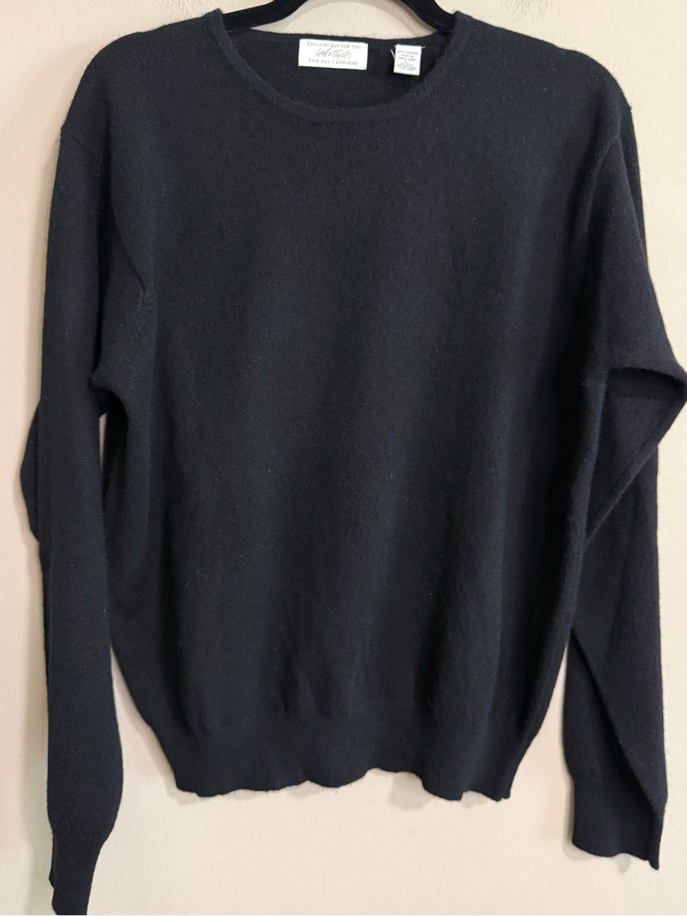 Lord & Taylor Black 2-Ply Cashmere Crewneck Sweater Women’s L
